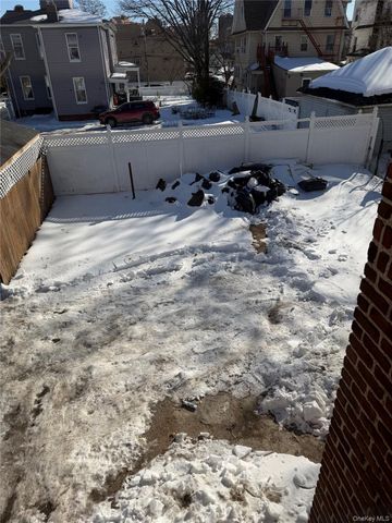 1356 Eggert Place, Far Rockaway, NY 11691