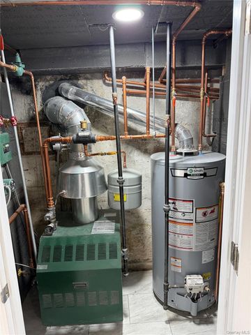 1356 Eggert Place, Far Rockaway, NY 11691