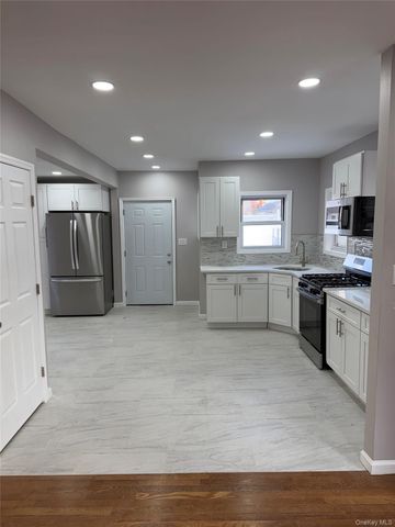 1356 Eggert Place, Far Rockaway, NY 11691