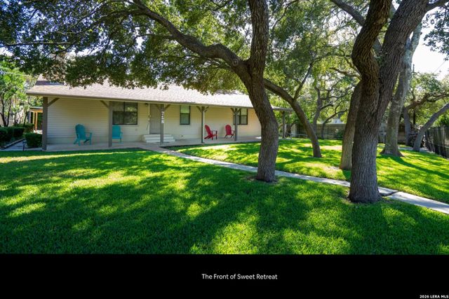 718 EASTVIEW DR, Canyon Lake, TX 78133