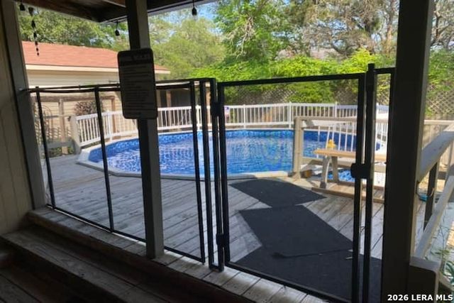 718 EASTVIEW DR, Canyon Lake, TX 78133