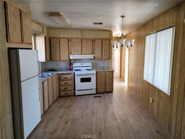 160 Willow, Oroville, CA 95966