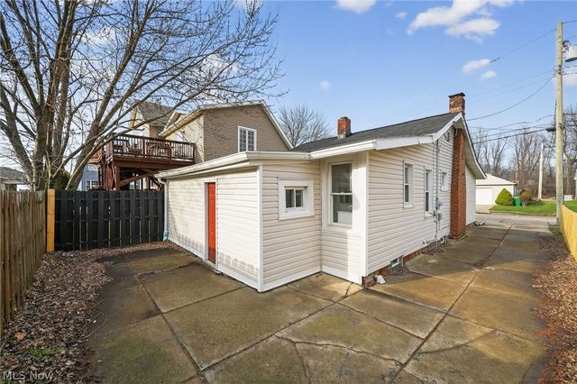 164 E 317th Street, Willowick, OH 44095