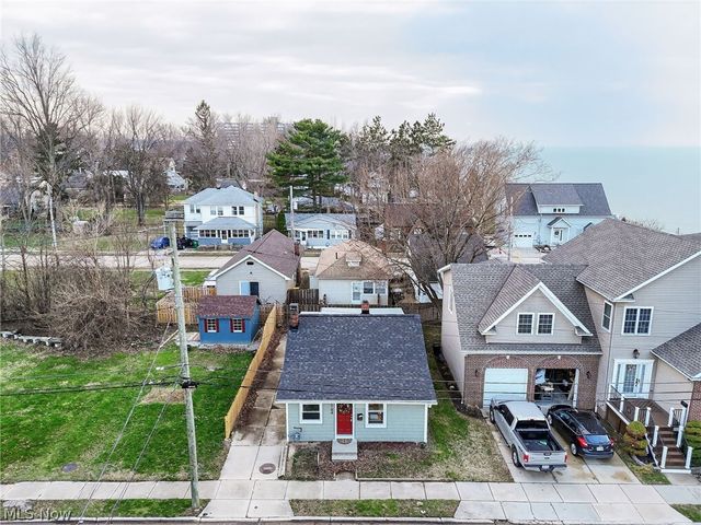 164 E 317th Street, Willowick, OH 44095