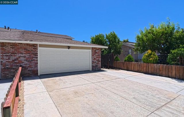 2215 Banyan Way, Antioch, CA 94509