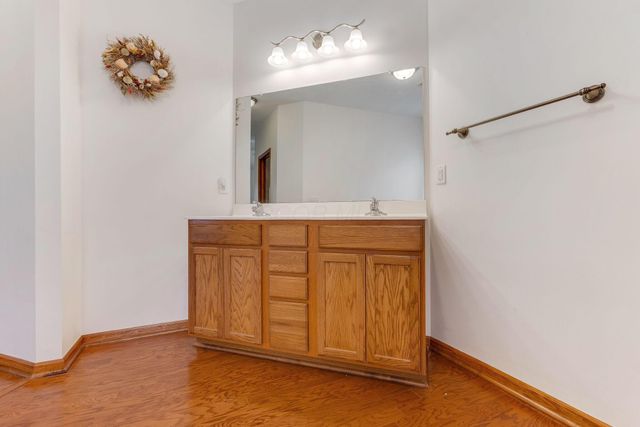 402 Shawnee Loop S, Pataskala, OH 43062