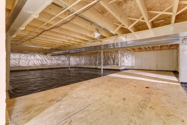 402 Shawnee Loop S, Pataskala, OH 43062