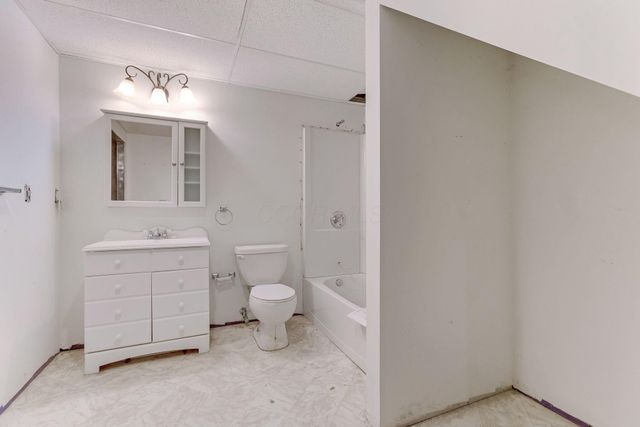 402 Shawnee Loop S, Pataskala, OH 43062