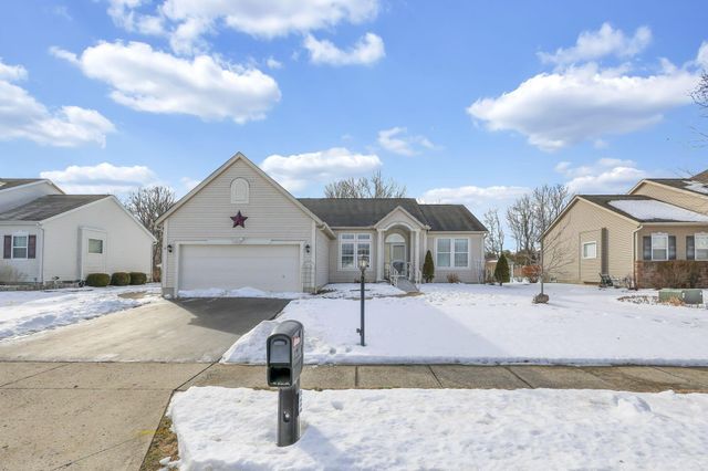 402 Shawnee Loop S, Pataskala, OH 43062