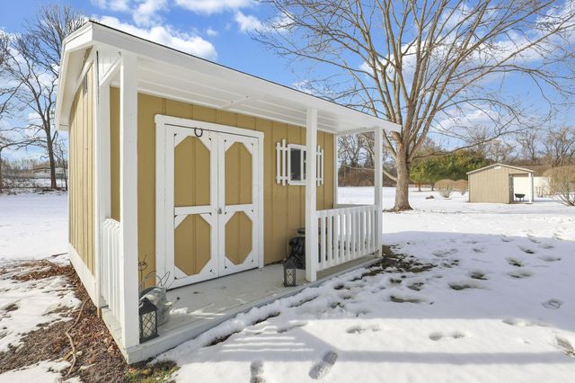 402 Shawnee Loop S, Pataskala, OH 43062