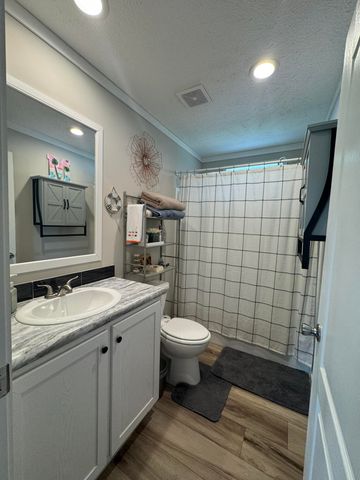 98 Brooks Lane, Russell Springs, KY 42642