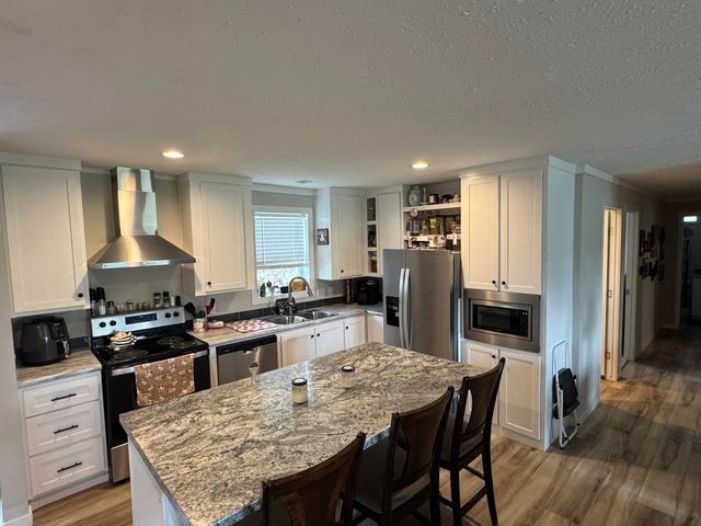 98 Brooks Lane, Russell Springs, KY 42642