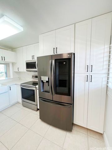 3075 Ala Poha Place 711, Honolulu, HI 96818