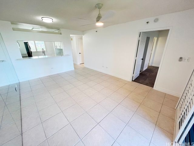 3075 Ala Poha Place 711, Honolulu, HI 96818
