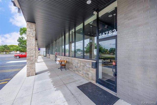 34794 Plymouth Road, Livonia, MI 48150