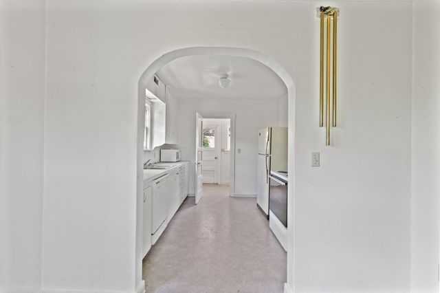 619 SE M Street, Grants Pass, OR 97526