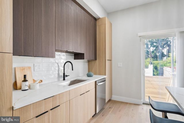 609 E LOCUST AVE, Philadelphia, PA 19144