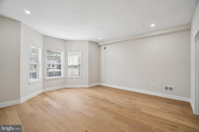 609 E LOCUST AVE, Philadelphia, PA 19144