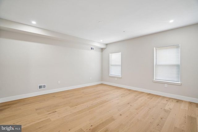 609 E LOCUST AVE, Philadelphia, PA 19144
