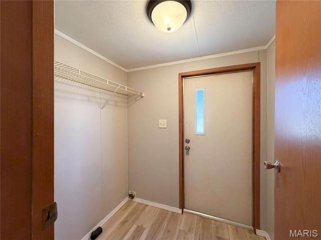 4057 Crest Drive, House Springs, MO 63051