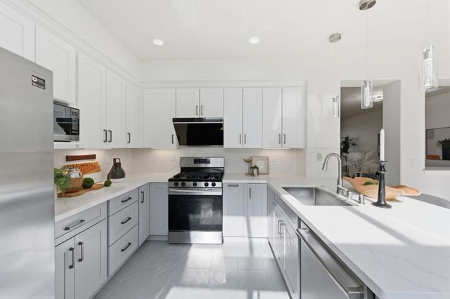 509 Porpoise Bay Terrace C, Sunnyvale, CA 94089