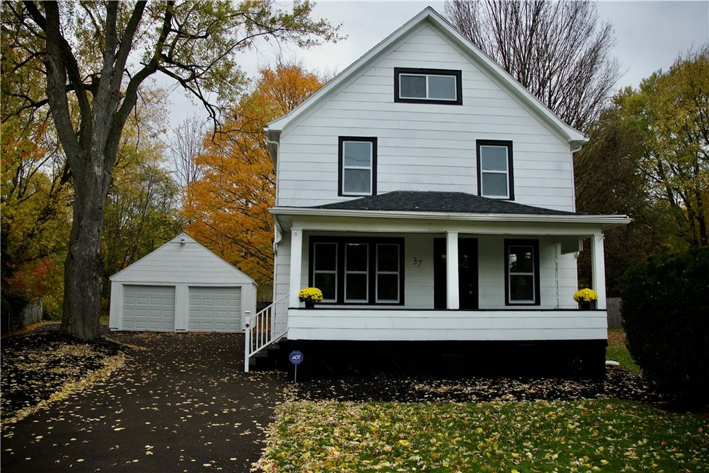 37 Helen Drive, Penfield, NY 14580