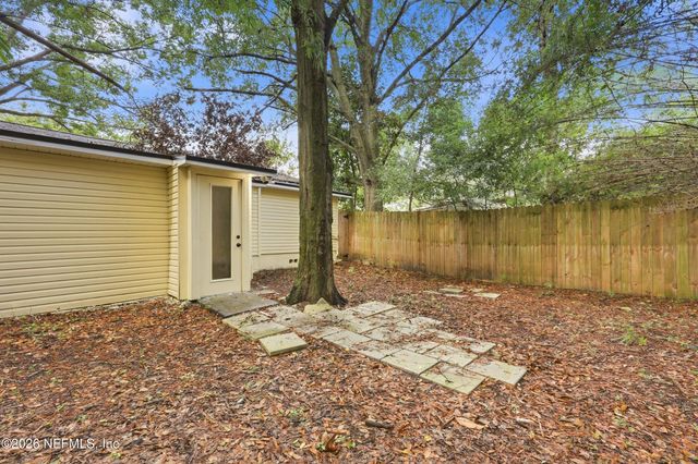 113 SUZANNE Avenue D, Orange Park, FL 32073