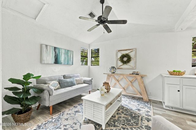 113 SUZANNE Avenue D, Orange Park, FL 32073