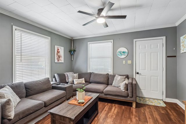 2419 35th Street, Des Moines, IA 50310