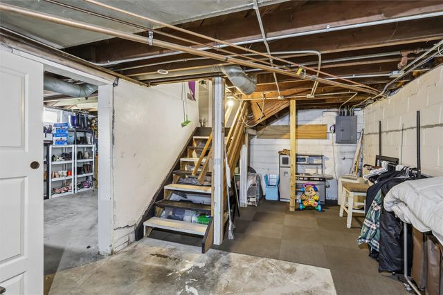 2419 35th Street, Des Moines, IA 50310