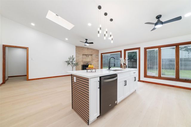 11411 Ash Creek Drive, Houston, TX 77043