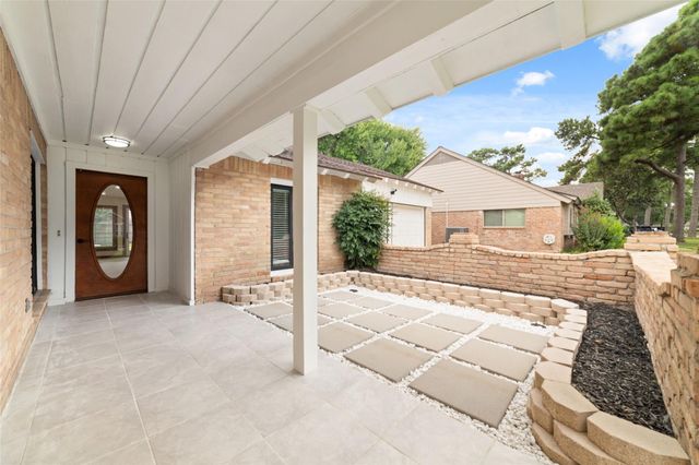 11411 Ash Creek Drive, Houston, TX 77043