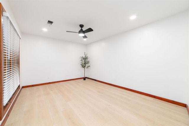 11411 Ash Creek Drive, Houston, TX 77043