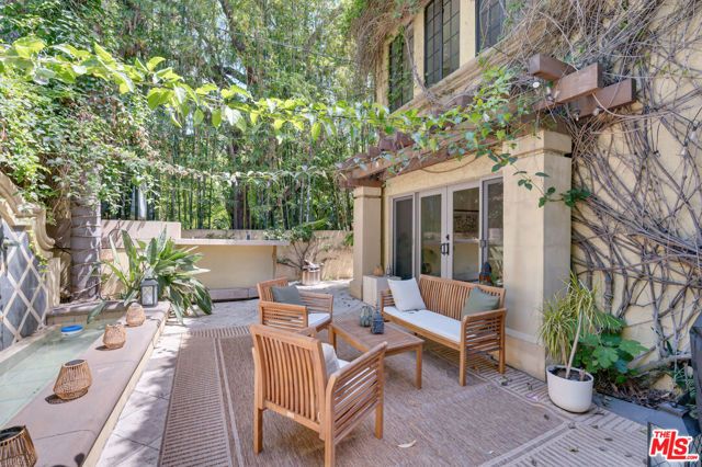 1902 Granville Avenue, Los Angeles, CA 90025