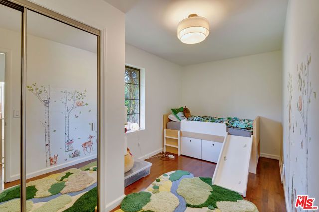 1902 Granville Avenue, Los Angeles, CA 90025