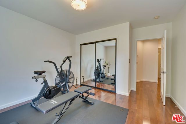 1902 Granville Avenue, Los Angeles, CA 90025