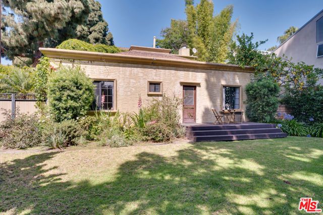 1902 Granville Avenue, Los Angeles, CA 90025
