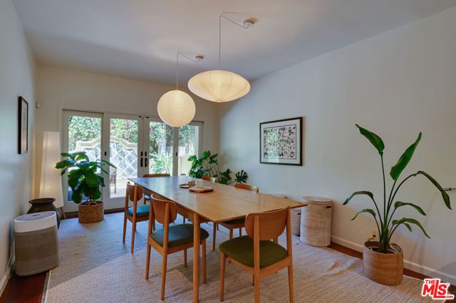 1902 Granville Avenue, Los Angeles, CA 90025