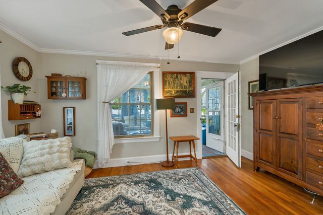 5 Grant St, Chelmsford, MA 01863