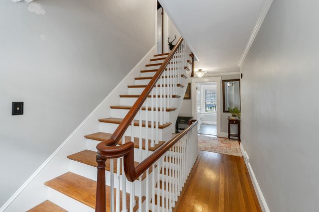 5 Grant St, Chelmsford, MA 01863