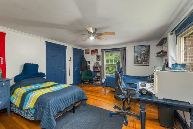 5 Grant St, Chelmsford, MA 01863