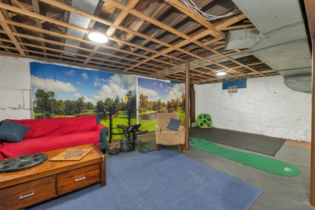 5 Grant St, Chelmsford, MA 01863