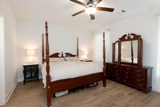 126 Kings Wood Avenue, Thibodaux, LA 70301