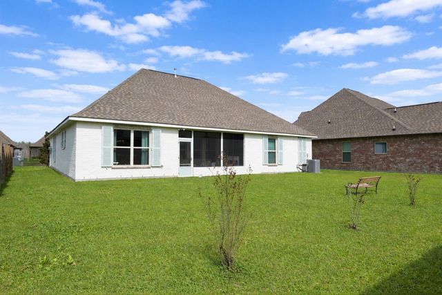 126 Kings Wood Avenue, Thibodaux, LA 70301