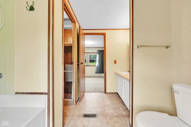 6417 W County Road 250 S, Danville, IN 46122