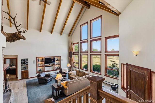 8124 S Ireland Way, Aurora, CO 80016