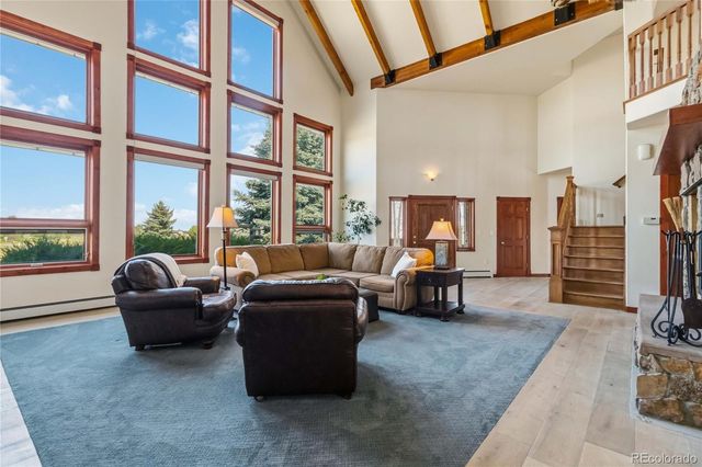 8124 S Ireland Way, Aurora, CO 80016