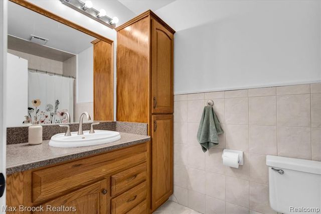 36467 Park Place Drive 64, Sterling Heights, MI 48310