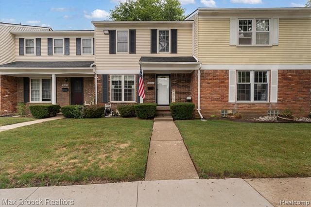 36467 Park Place Drive 64, Sterling Heights, MI 48310