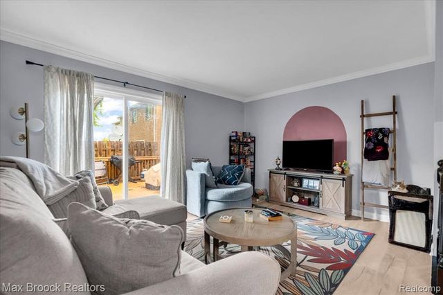 36467 Park Place Drive 64, Sterling Heights, MI 48310